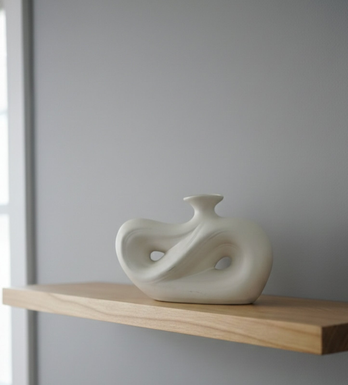 Abstract Modern Ceramic Vase – Minimalist Sculptural White Decorative Vase for Living Room & Shelf Decor