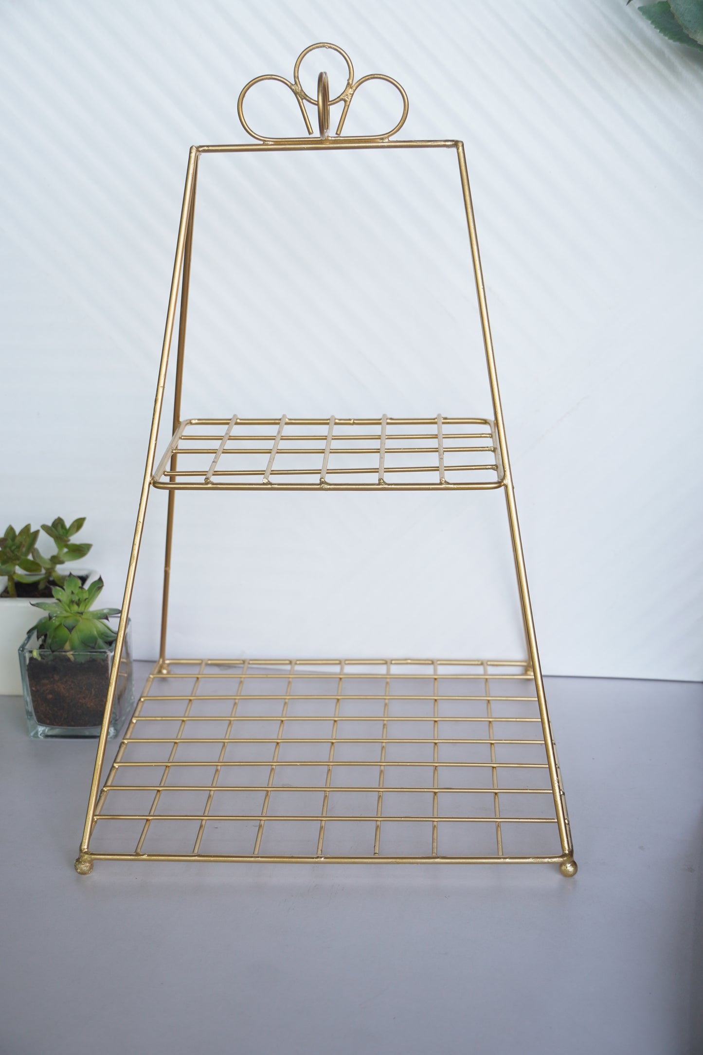 Gold Metal 2-Tier Display Stand