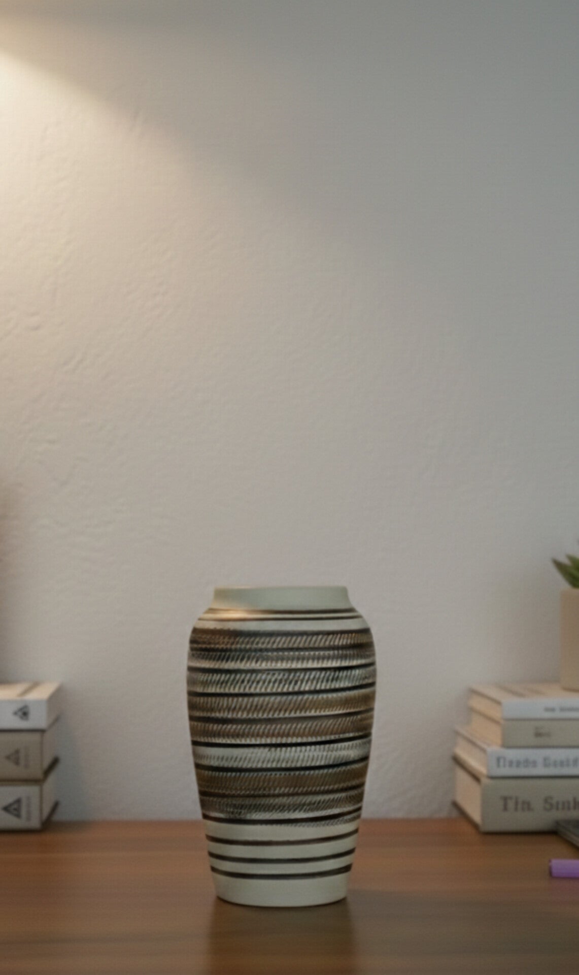 Modern Ceramic Vase Set of 3 – Handcrafted Minimalist Table & Shelf Décor